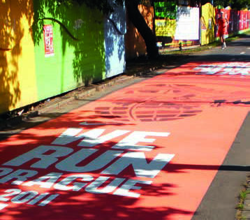 Fußbodenfolie: Kreative Gestaltung, Schutz und einfache Installation